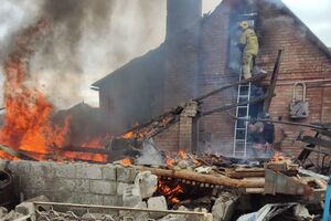 В Никопольском районе обстрелами повреждено более 30 частных домов