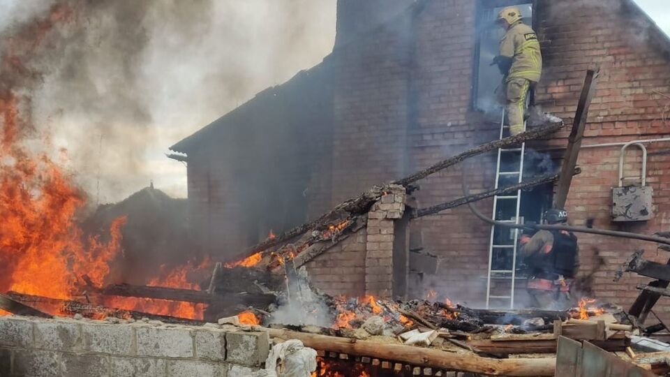 У Нікопольському районі обстріли пошкодили понад 30 приватних будинків