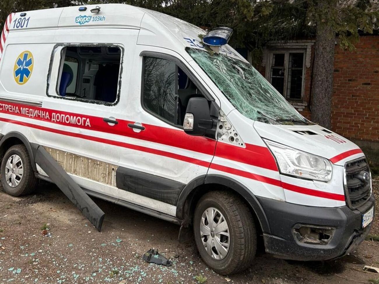 Обстріл пошкодив два автомобілі "швидкої"
