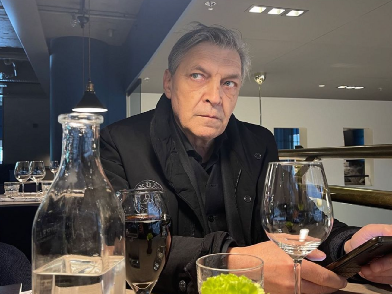 Последнее время у орков наблюдался "провал мотивации", поэтому Путин отдал им на разграбление руины Авдеевки