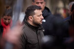 Зеленский отметил, что Украине недостаточно дальнобойного оружия