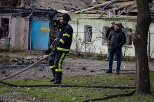 В результате вражеской атаки повреждены частные и многоквартирные дома