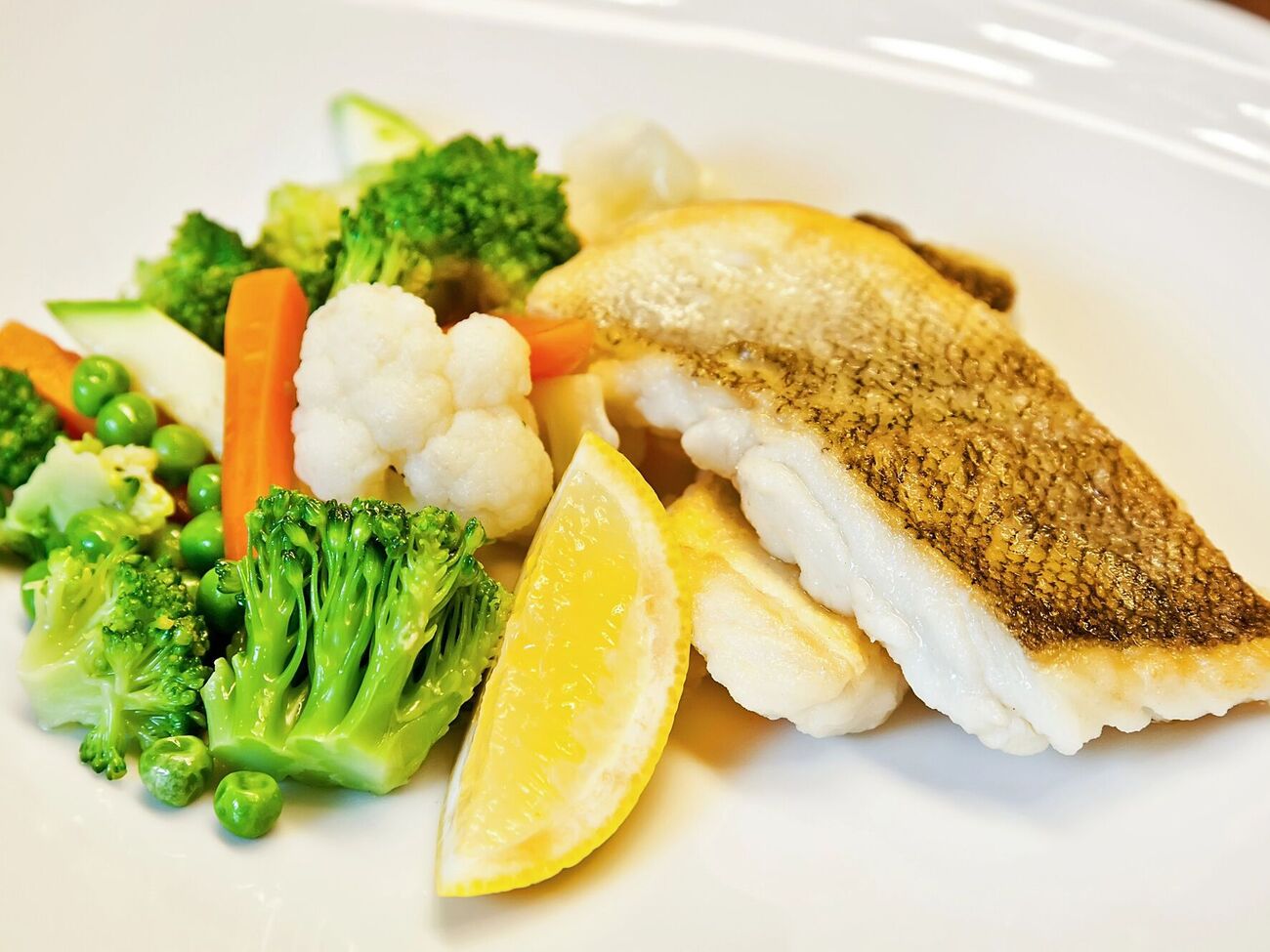 Дорадо с цветной капустой – один из вариантов для полезного ужина