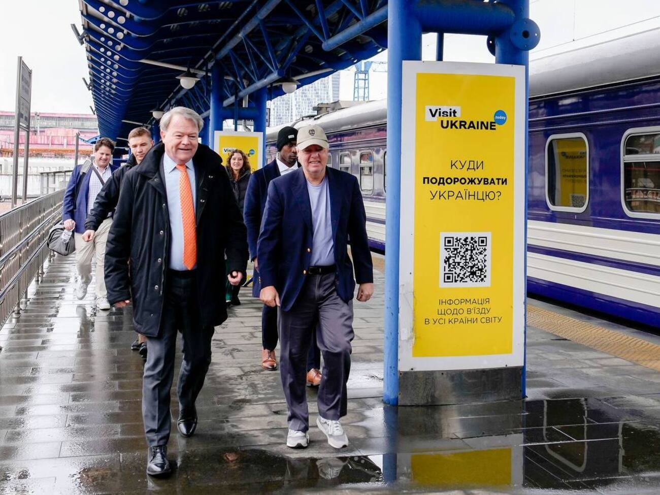 Грэм прибыл с визитом в Украину