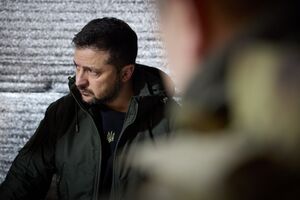 Президент принял доклады по защите инфраструктуры и строительству линий укрепления на фронте