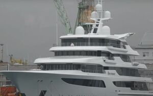 Яхта стоит в Хорватии