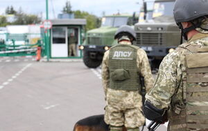 Пограничники обнаружили в документах мужчины признаки подделки