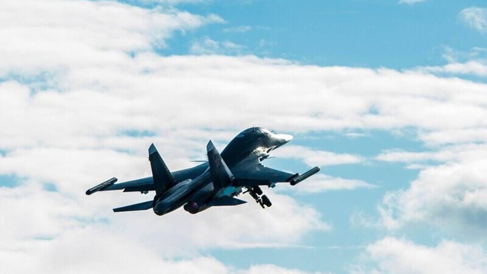 Су-34, який збила українська ППО, впав у Маріупольському районі