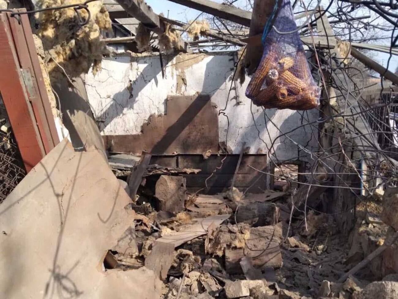 В результате российской атаки разрушены жилые дома, ранены люди