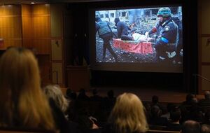 Фільм "20 днів у Маріуполі" здобув "Оскар" у номінації "Найкращий документальний фільм"