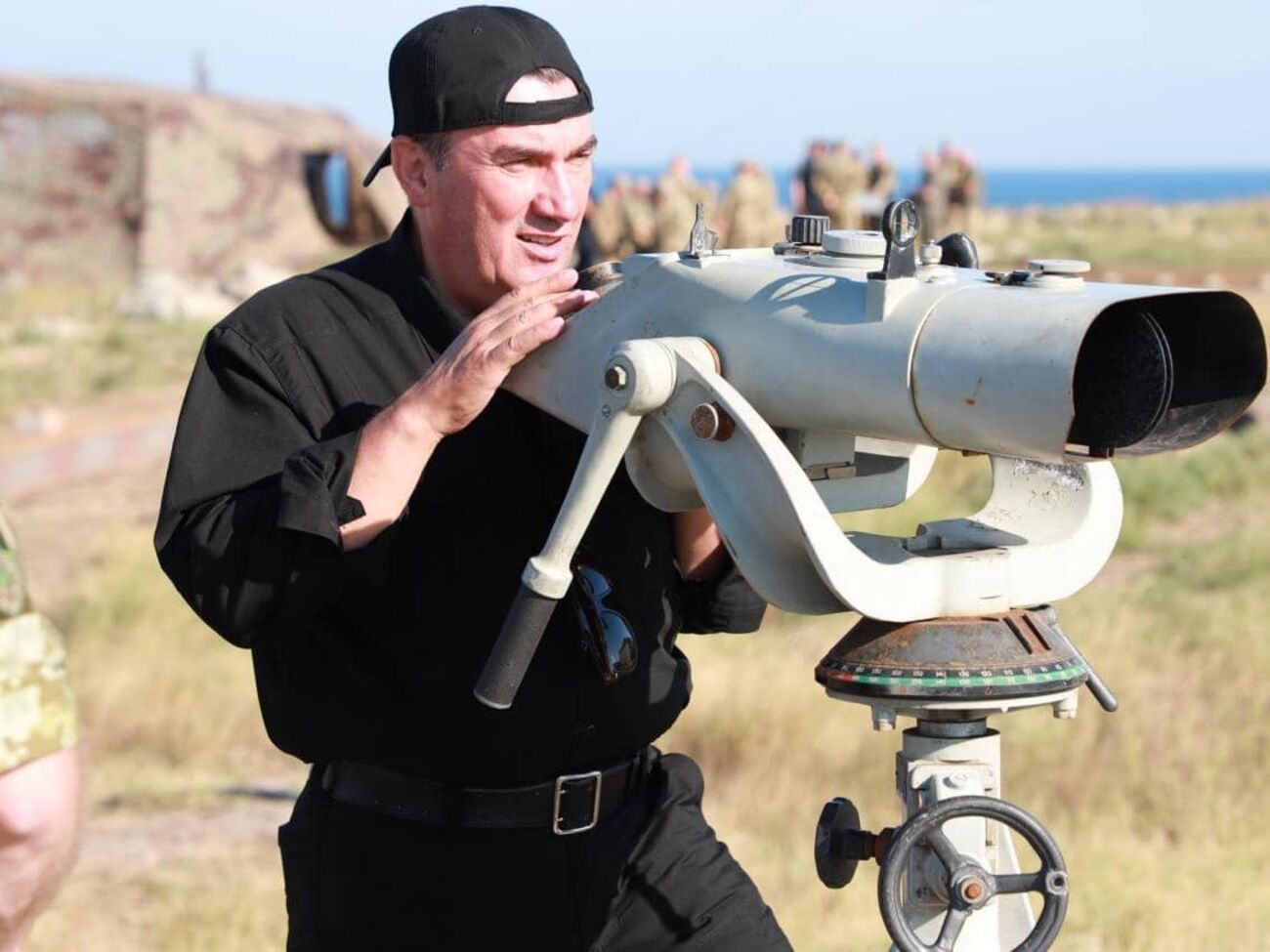 Поводы для ареста типа "хранил фотографию Навального" – ближайшая российская реальность