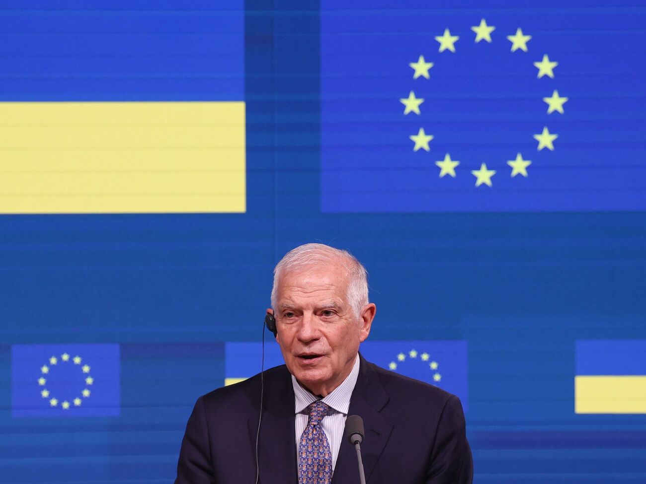 Доходи від заморожених активів РФ становитимуть приблизно €3 млрд на рік, зазначив Боррель