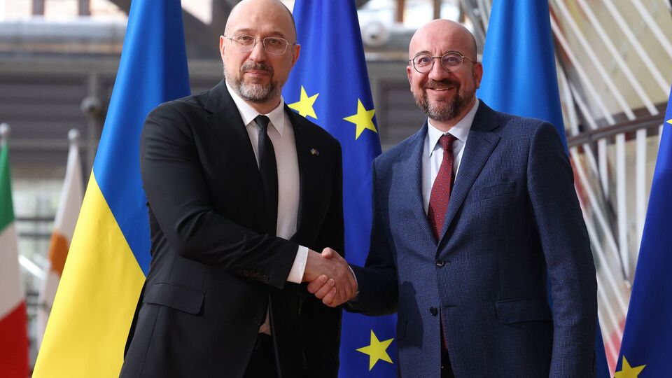 Шмигаль зустрівся з Мішелем у Брюсселі напередодні саміту ЄС 21–22 березня