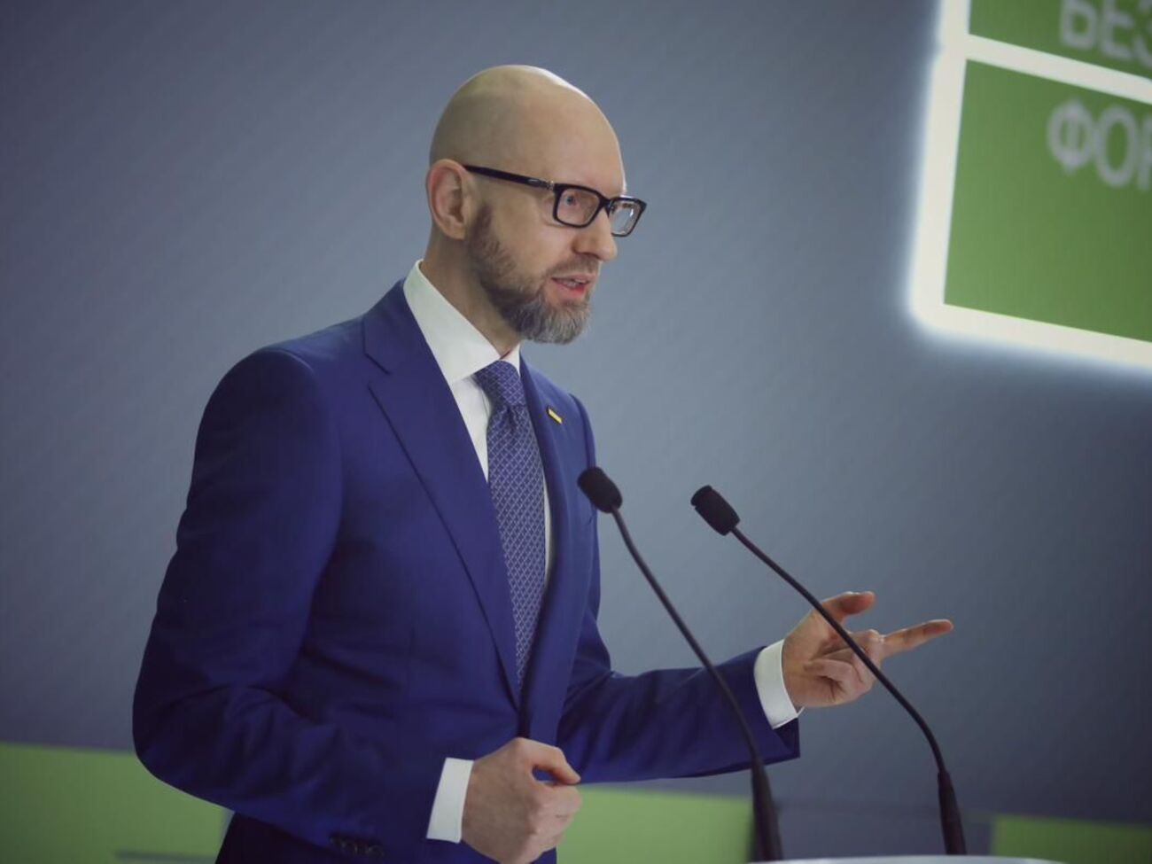 Яценюк – Джонсону: Я теж був спікером. Пане спікере, світ дивиться на вас