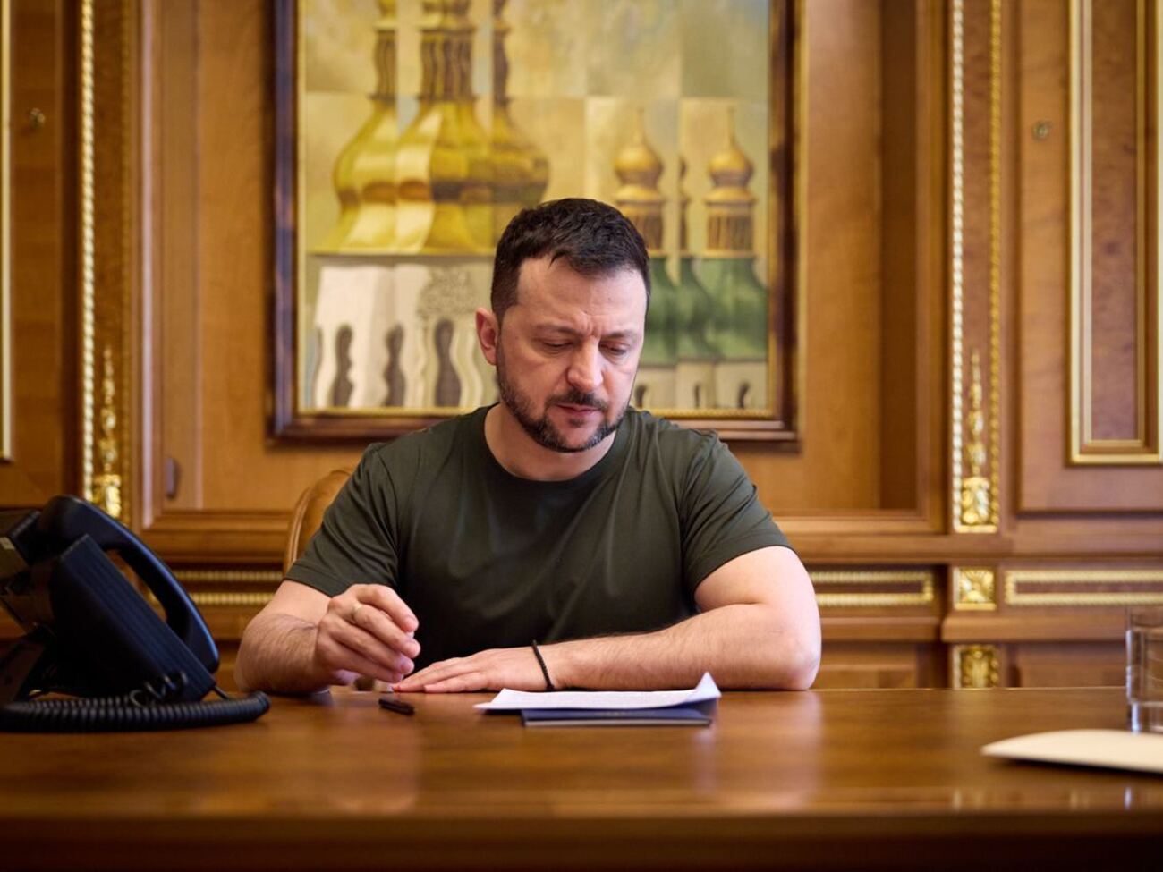 Зеленский: В необходимости надежной защиты неба премьер-министр убедился в Одессе 6 марта