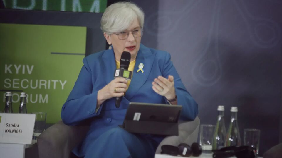 Калнієте: Ми хочемо домогтися, щоб усі наші партнери в ЄС на кожній нараді робили крок уперед на допомогу Україні