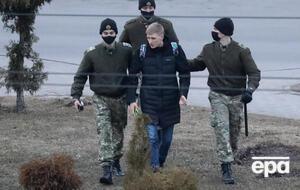 Белорусским военным разрешили применять оружие против граждан