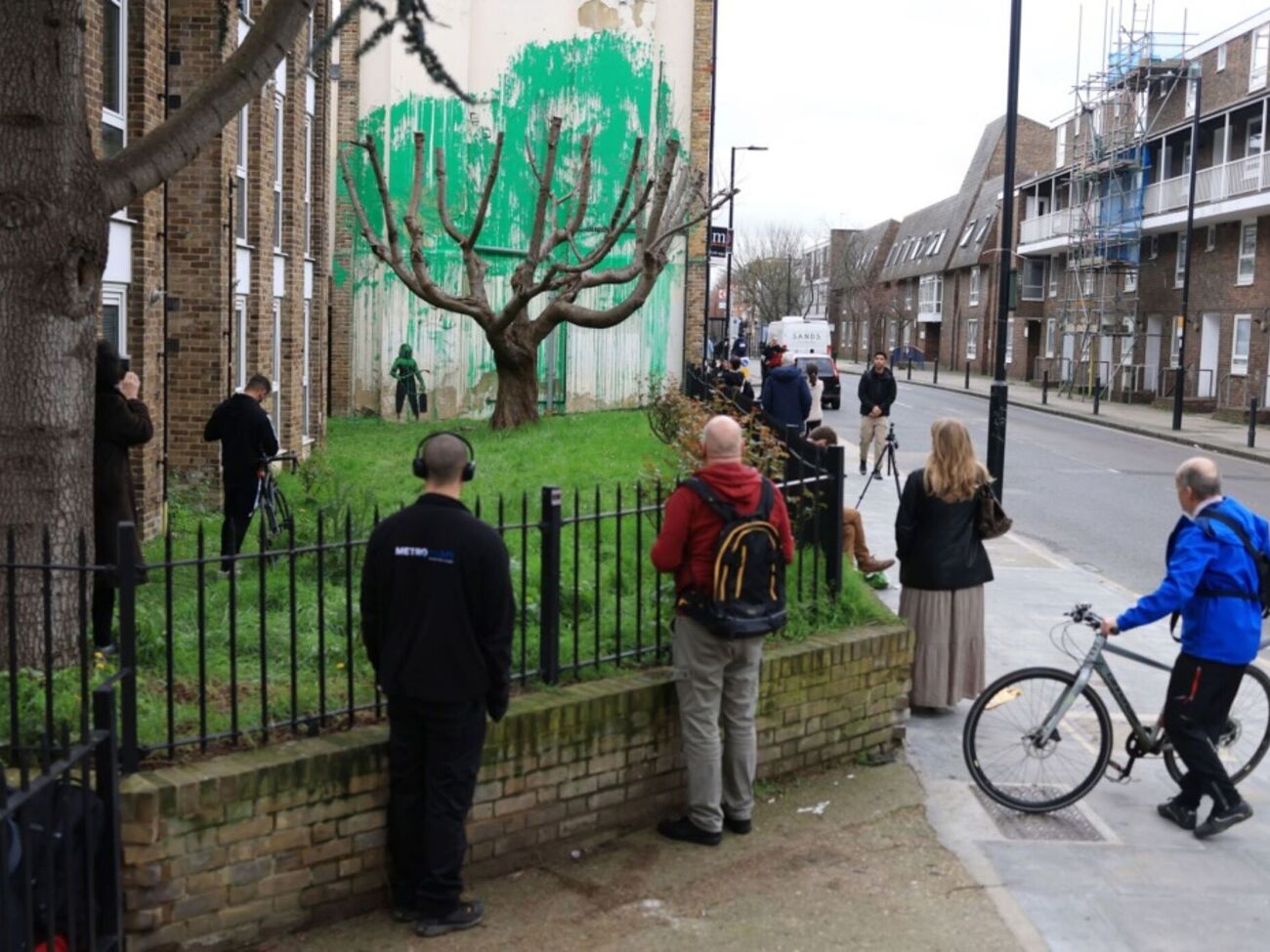 18 марта Бэнкси подтвердил, что является автором нового мурала