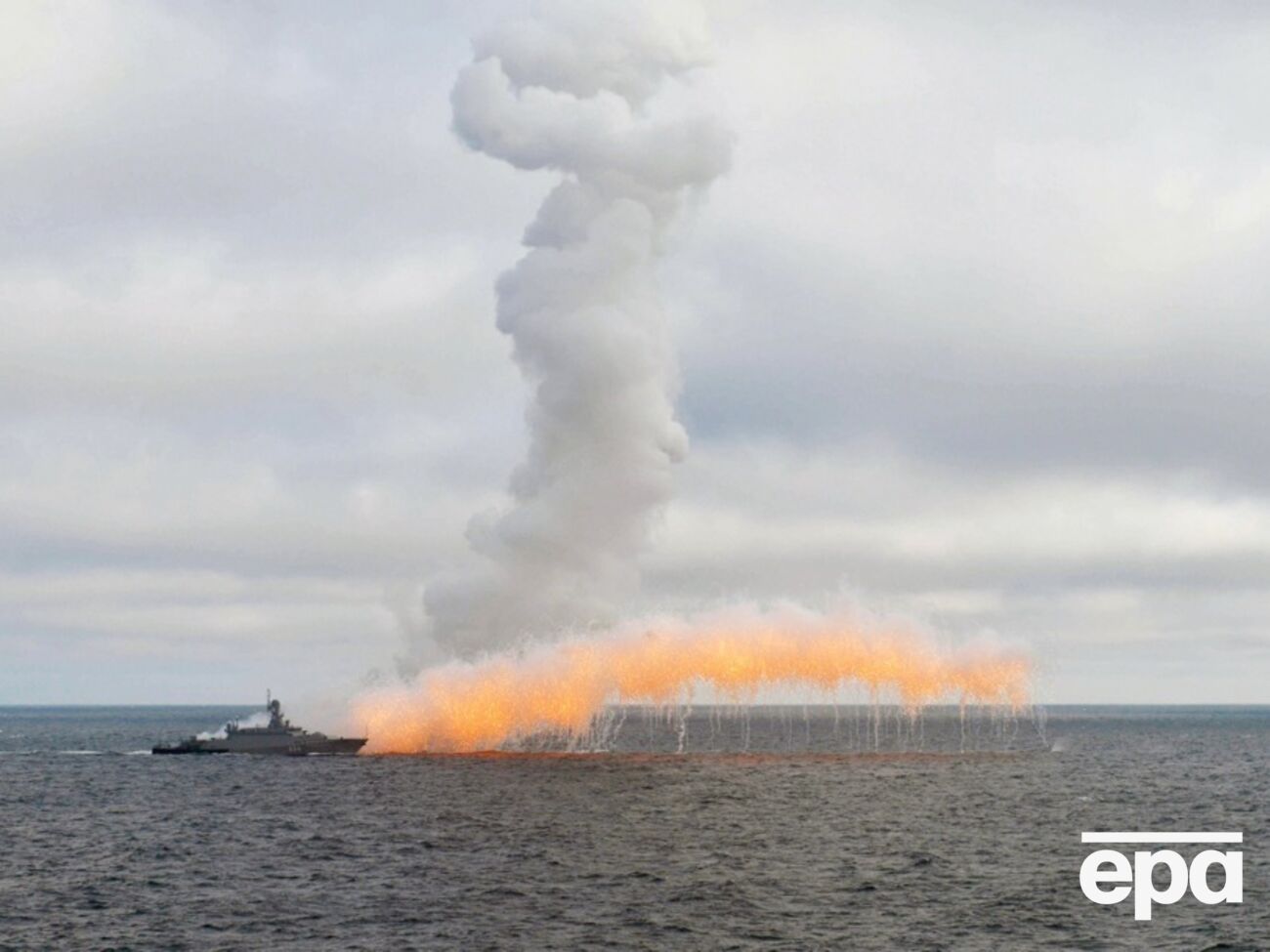 Россия снова вывела в море ракетоносители