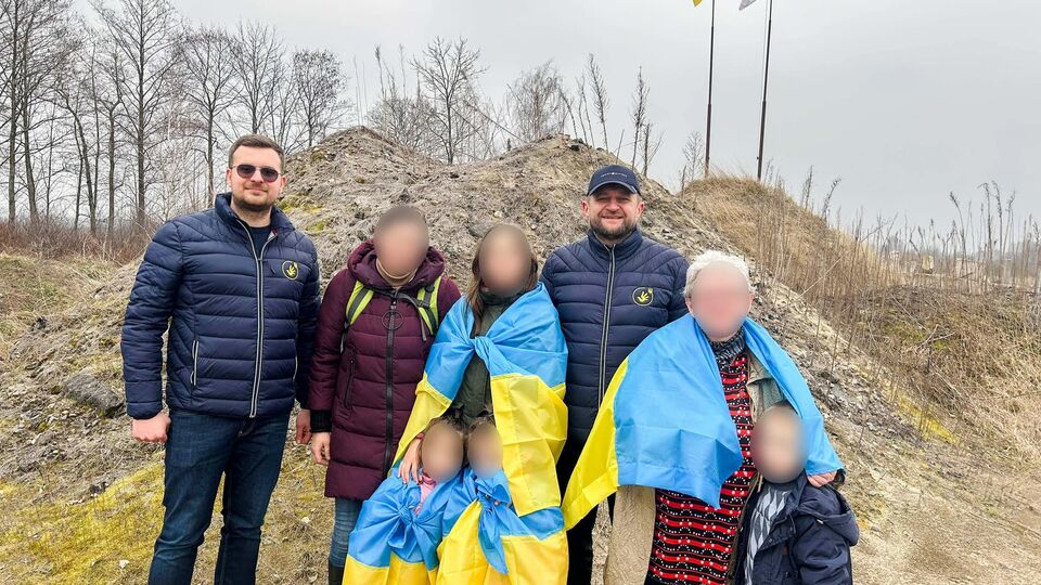 Додому в Україну повернули п'ятьох дітей, яких викрала Росія, зазначили в ОП