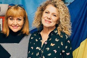 Кудлай (слева) является крестной матерью дочери Лидии Каменских – Насти Каменских