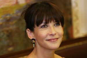 Марсо родилась в 1966 году в Париже