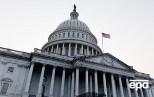 Сенат утвердил финансирование правительственных структур США до сентября