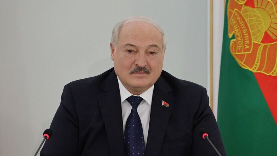 Лукашенко сможет присоединиться к российскому ядерному шантажу западных стран, отметили в ЦНС