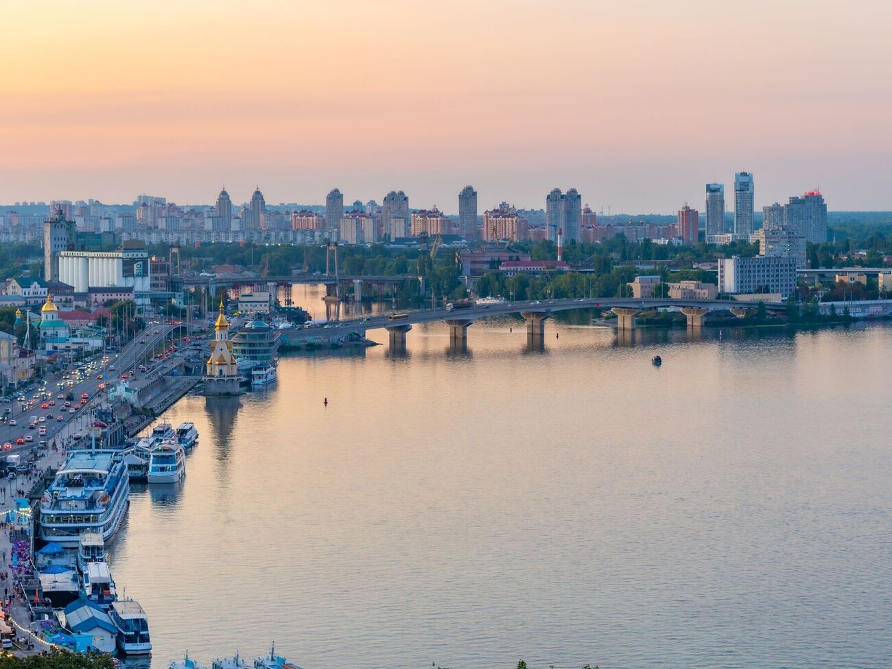 Воздушная тревога в столице длилась более двух часов