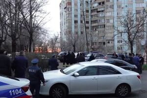 Троє чоловіків напали на відділення поліції в Єревані