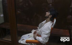 19-летнего Файзова привезли в суд на каталке