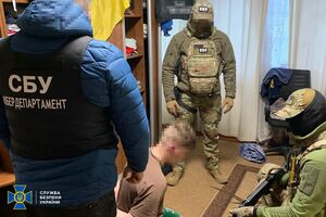 Унаслідок спецоперації СБУ затримала чоловіка в Київській області, його підозрюють у держзраді