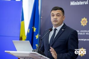 Эфрос подчеркнул, что сейчас "никаких признаков военной угрозы нет"