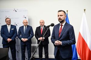 Косиняк-Камыш объявил о намерении построить новую авиабазу на востоке Польши