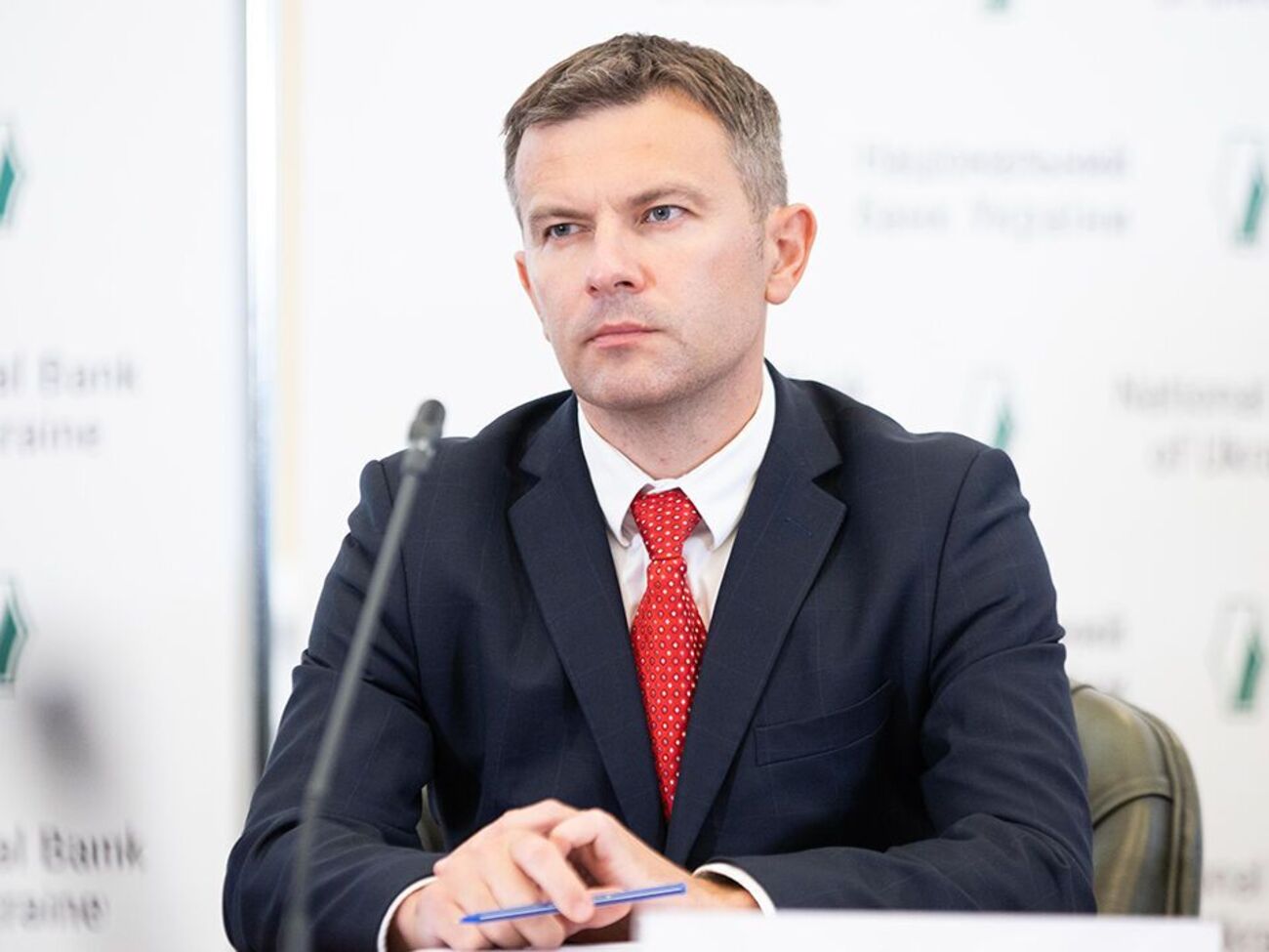 Сергей Николайчук: Если говорить о возможности обслуживания своих внешних долгов, то в ближайшее время, я надеюсь, мы сможем иметь основания рассмотреть смягчение и там