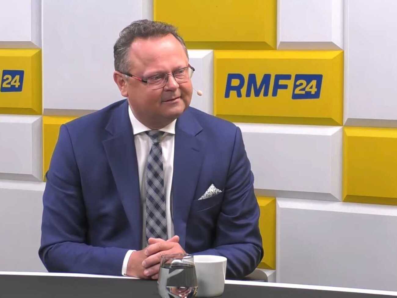 Щоб збивати цілі над Україною, НАТО потрібна її згода – Шейна