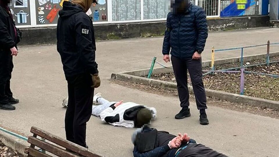 Затримані перебувають під вартою. Їм загрожує довічне ув'язнення