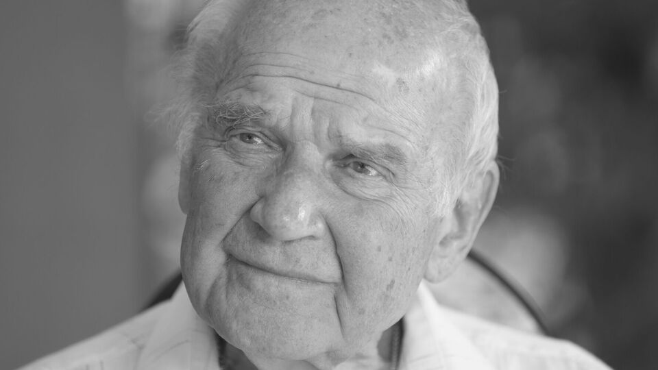 Юхновскому было 98 лет