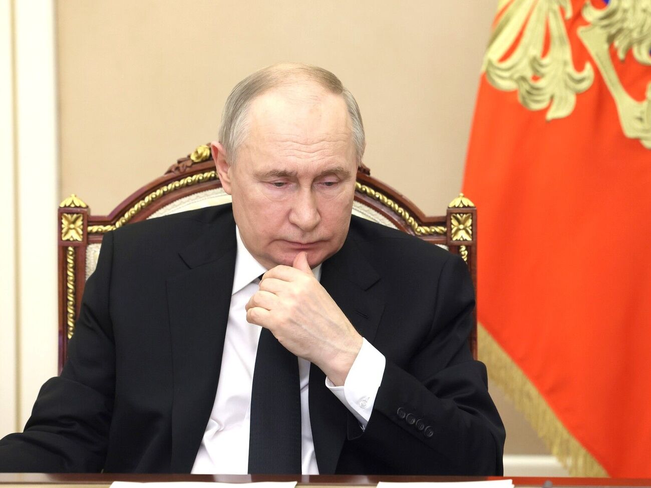 Путин по-прежнему намерен использовать теракт, чтобы попытаться сплотить россиян вокруг войны против Украины, отметило Bloomberg