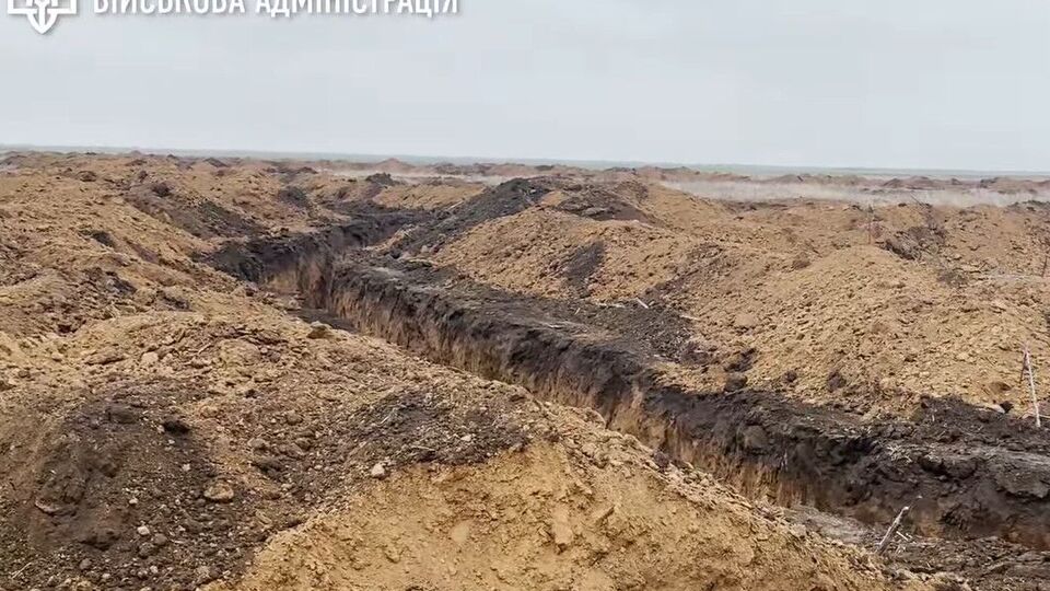 В Херсонской области активно продолжается создание защитных рубежей, отметили в ОВА