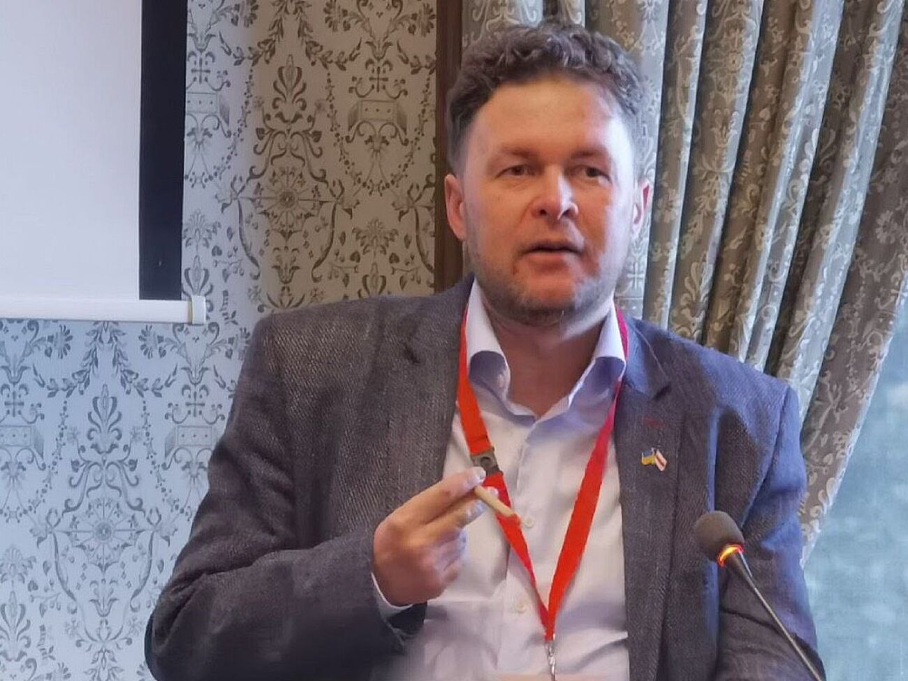 Євген Магда: Чи є у відомства план Б – на випадок, коли через брак персоналу почнуть зупинятися підприємства, які забезпечують війну грошима?
