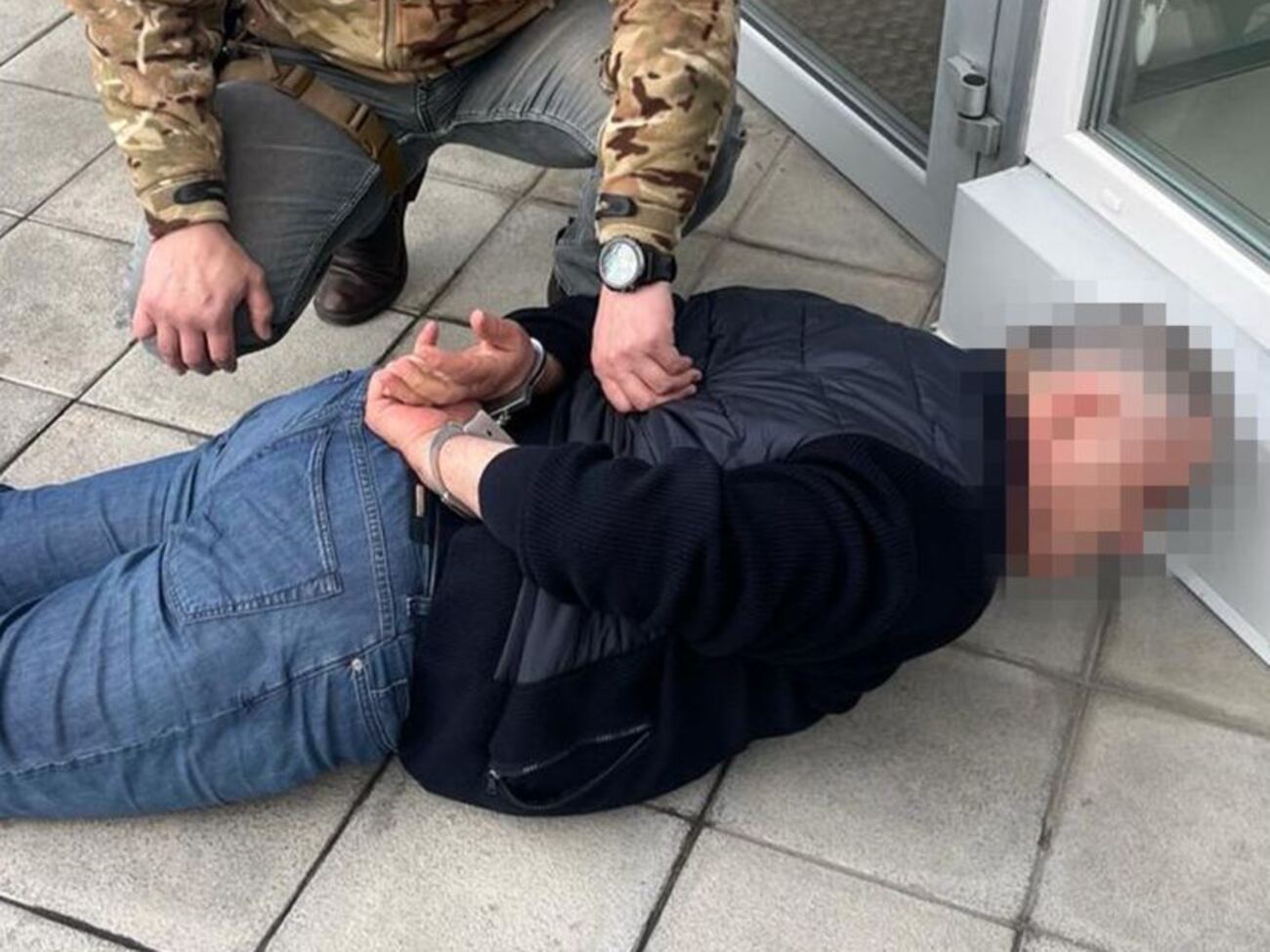 Двох депутатів Сумської облради затримали на гарячому після надання ними першої частини хабаря, зазначили в САП