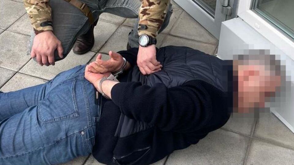 Двох депутатів Сумської облради затримали на гарячому після надання ними першої частини хабаря, зазначили в САП