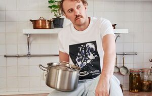 Клопотенко: Японцы не хотят открывать монозаведение с борщом, потому что у них, внимание, "распространено мнение, что борщ – это российское блюдо"