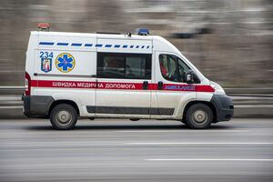 Ужесточение ответственности за непредоставление преимущества в движении специальным автомобилям может увеличить профилактику таких правонарушений, считают авторы