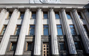 В комитете проходит только предварительное рассмотрение, напомнил нардеп