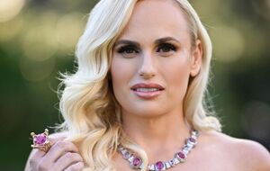 Вілсон народилася 1980 року в Австралії