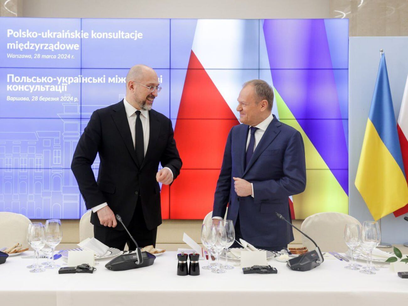 Визит правительственной делегации Украины в Варшаву начался утром 28 марта