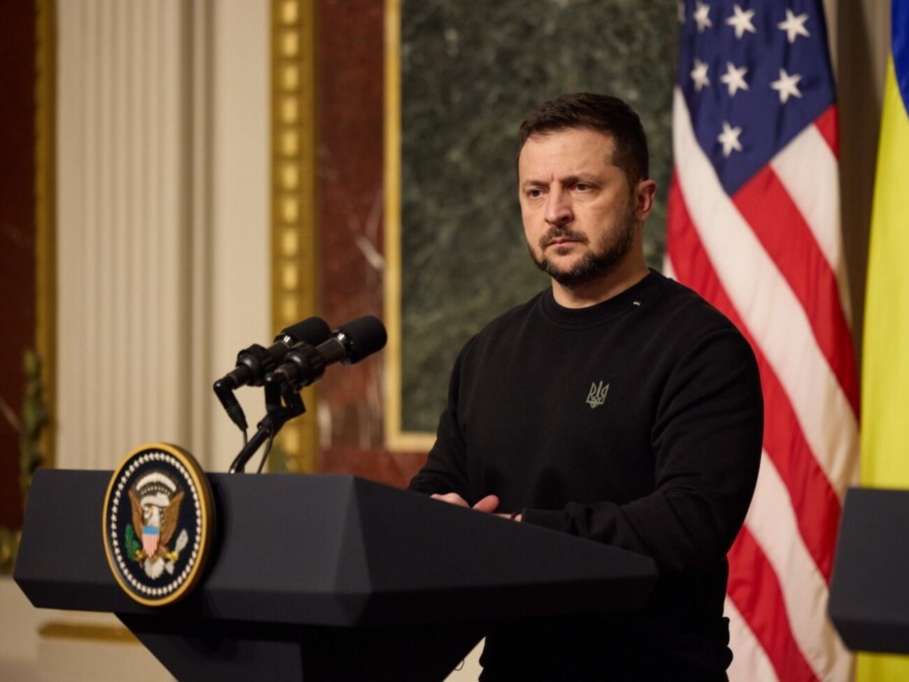 Большая часть денег, которые выделяют Конгресс и администрация США, остается в Америке – президент