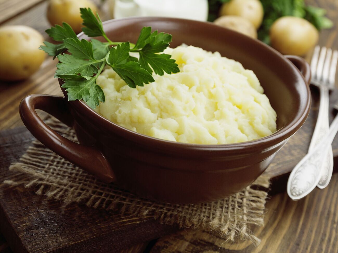 Клопотенко рекомендует брать 200 г сливочного масла на 1 кг картофеля
